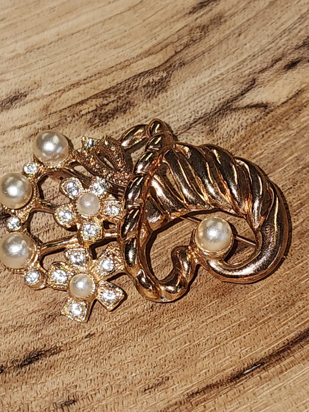 Vintage Horn Of Plentt Pearl & Crystal Brooch